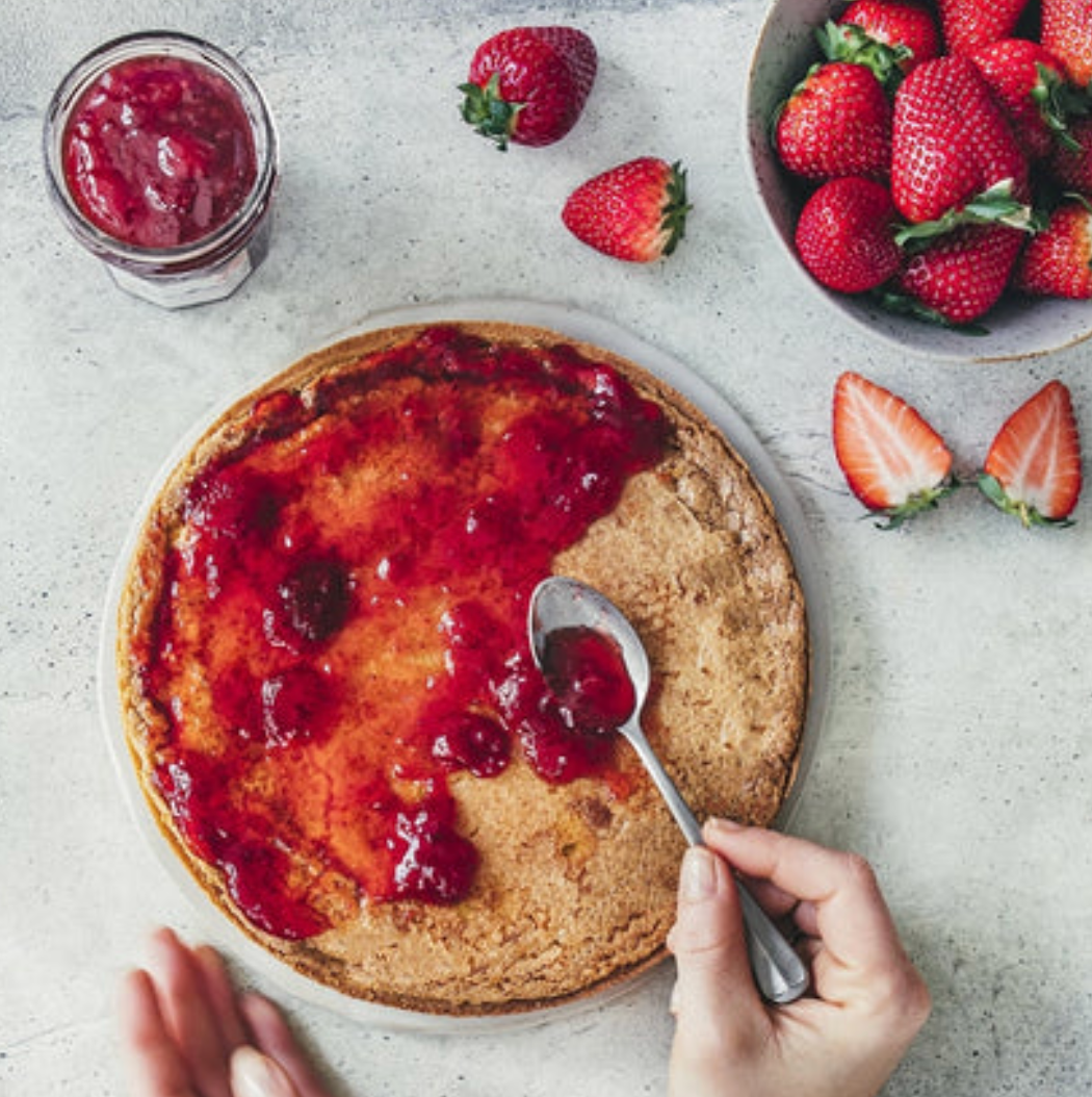 Confiture de fraise en coupelles